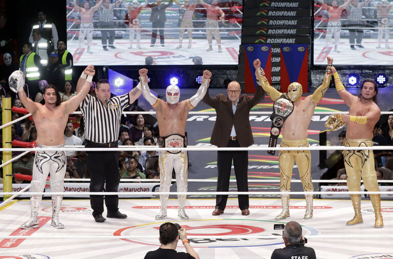 mistico y mascara dorada vs angel de oro y niebla roja (1)