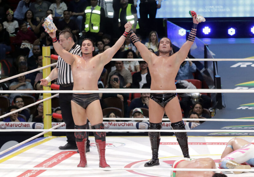 niebla roja y angel de oro vs mistico y mascara dorada (1)