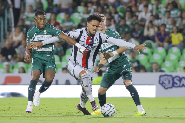 santos laguna vs atlas (2)