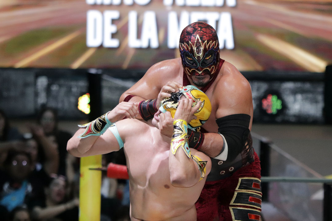 hechicero vs mascara dorada (4)
