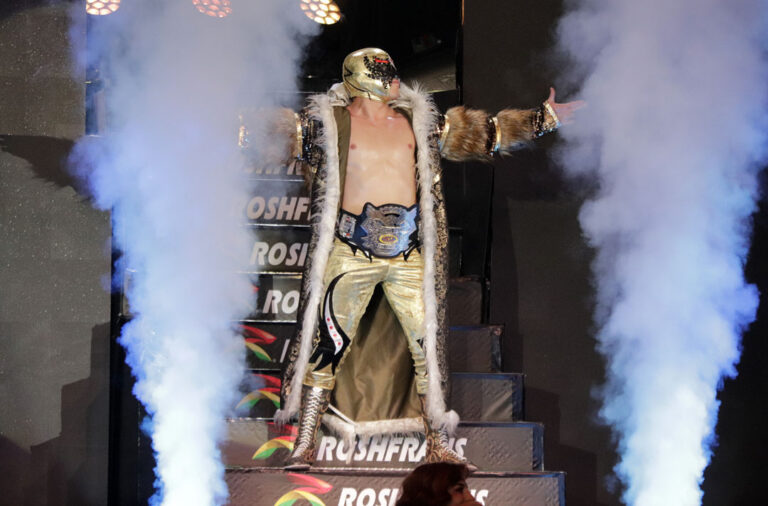 mascara dorada (1)