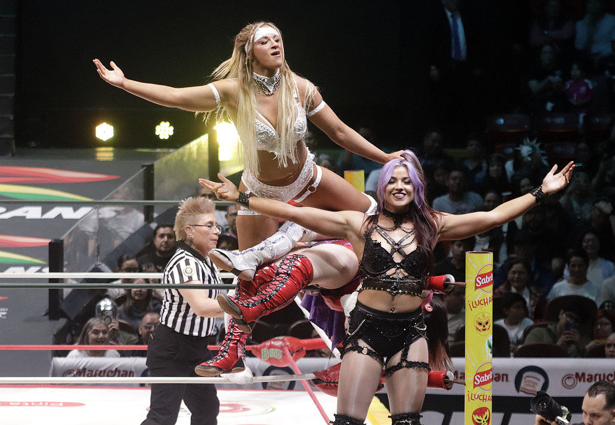 megan bayne y lena kross vs starlight kid y maika (1)